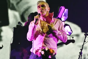 Morrissey calls off concert due to exhaustion