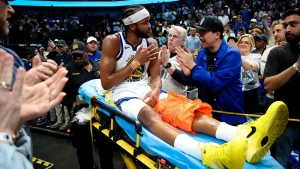 Moses Moody of the Warriors faces a severe leg injury