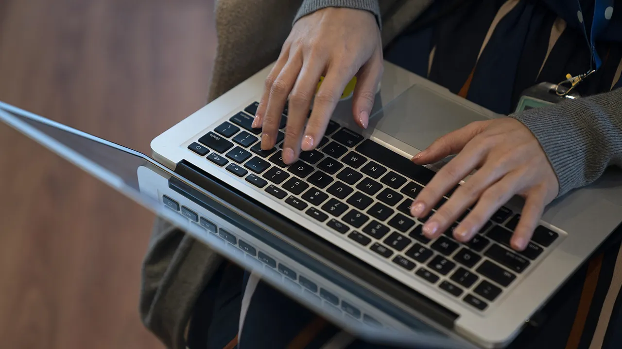 New book claims AI systems exhibit a liberal bias in their political responses