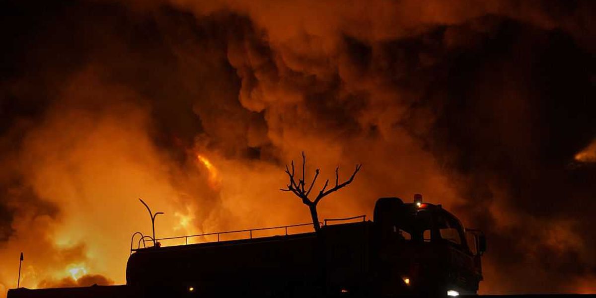 Oil may reach $200 a barrel if certain conditions in the Middle East are fulfilled.