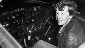 Pilot suggests that a Google Earth image might reveal Earhart's missing aircraft on a Pacific island.