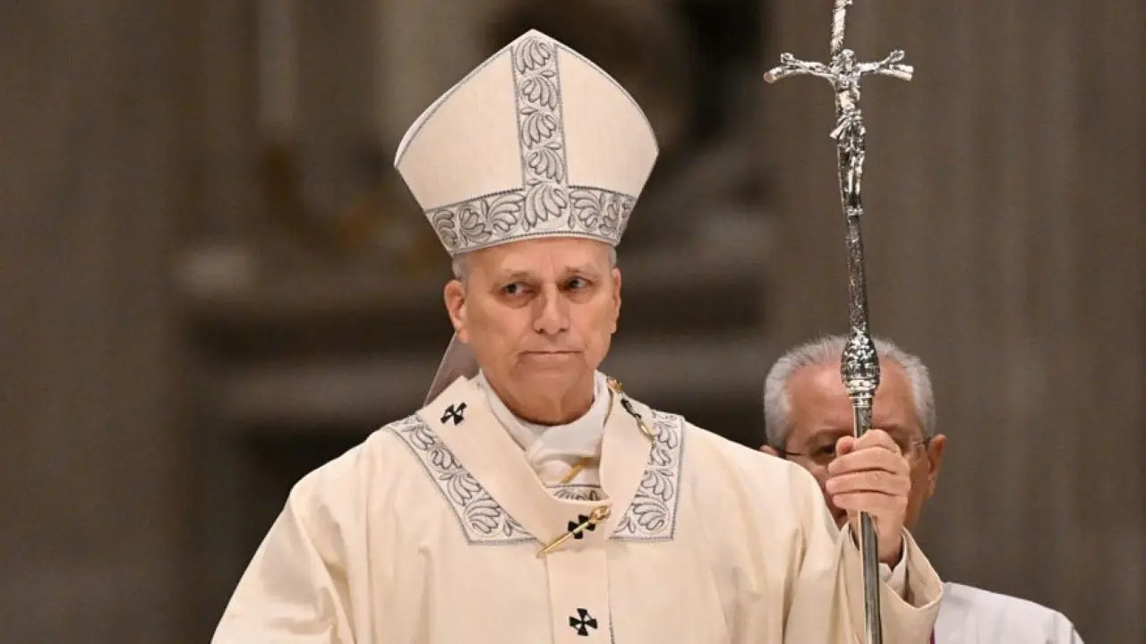 Pope Leo XIV urges an immediate halt to the fighting in Iran.