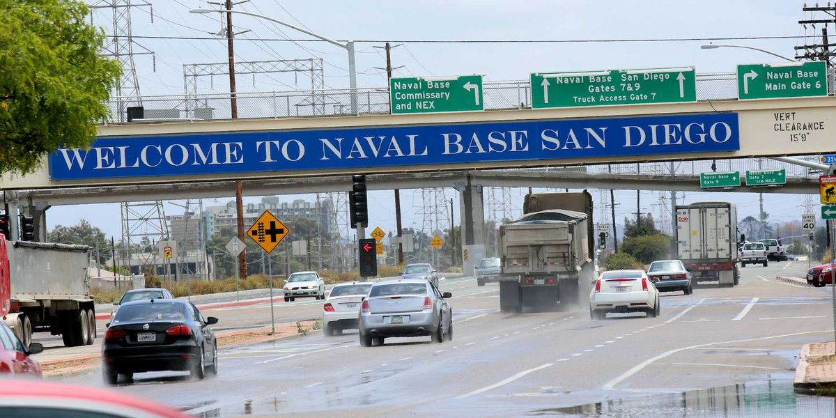 "Reject unlawful orders": Billboard close to naval base reflects appeal from dissenting Democrats