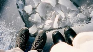 Resolv stablecoin falls 70% following $80 million hack as attacker creates USR.