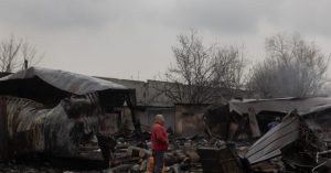Russian Attack in Zaporizhzhia Leaves Two Dead as Ukraine Pursues Peace Negotiations