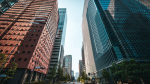 South Korea's Kospi stands out in Asia as investors evaluate Japan's trade figures and anticipate the Fed's interest rate decision.