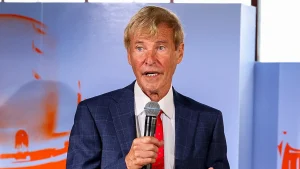 Sports agent Leigh Steinberg suggests a way for families to afford NFL tickets.