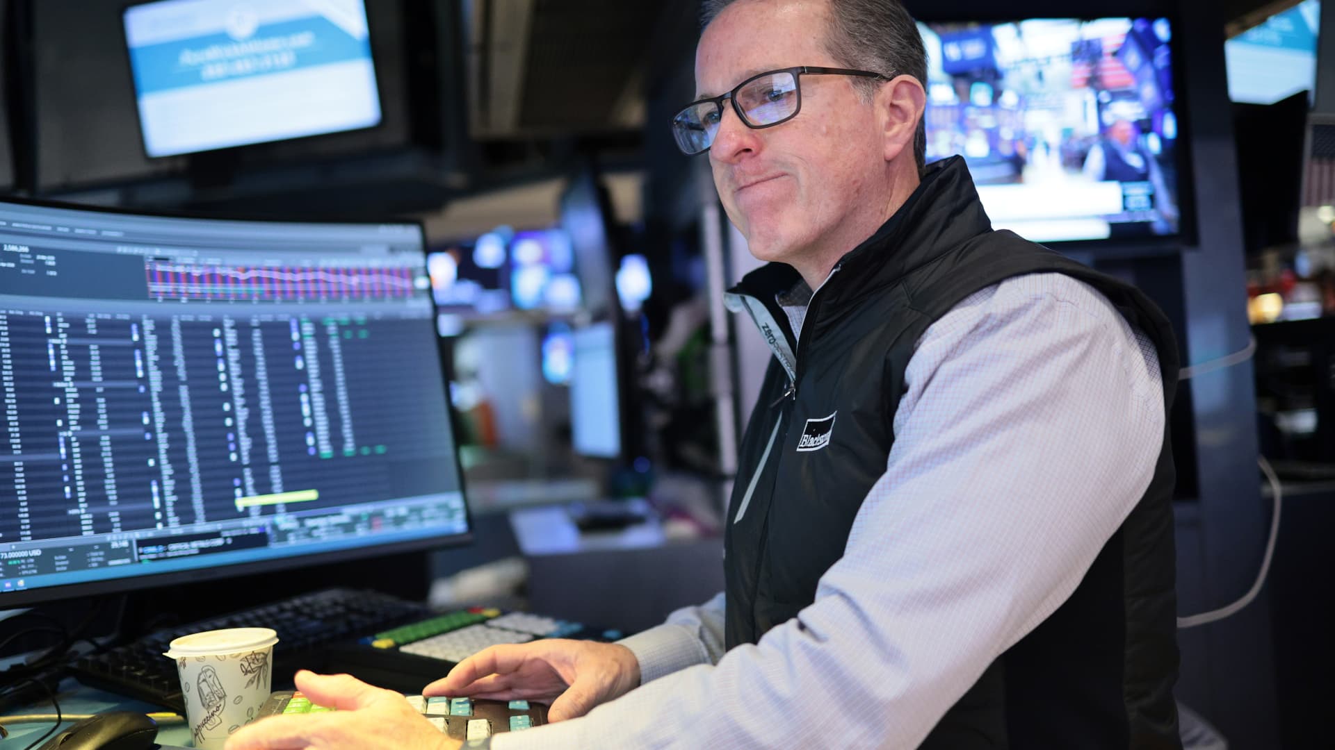 Stock futures increase as oil prices decrease following report of Trump seeking to end the Iran conflict: Live updates