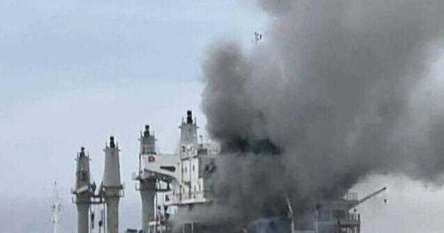 Stocks in the US Fall as Oil Surpasses $100 Amid Indications the Hormuz Crisis Could Continue