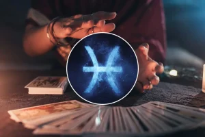 Tarot readings for each zodiac sign during the new moon in Pisces