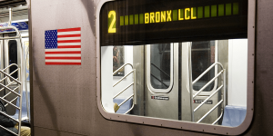 Teen is attacked by mugger who cuts his face and takes his phone — but the victim takes the knife from the attacker and fiercely fights back: Report