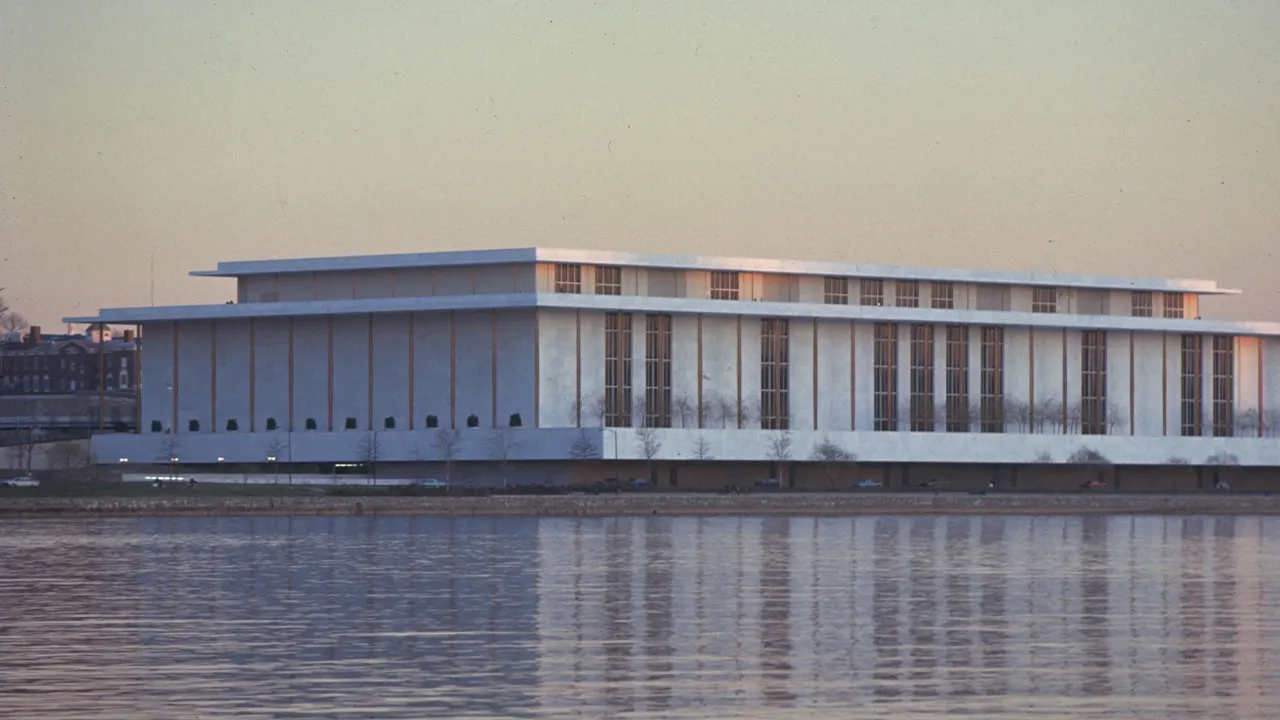 Trump's Kennedy Center board decides to shut down the facility for a $257M renovation.