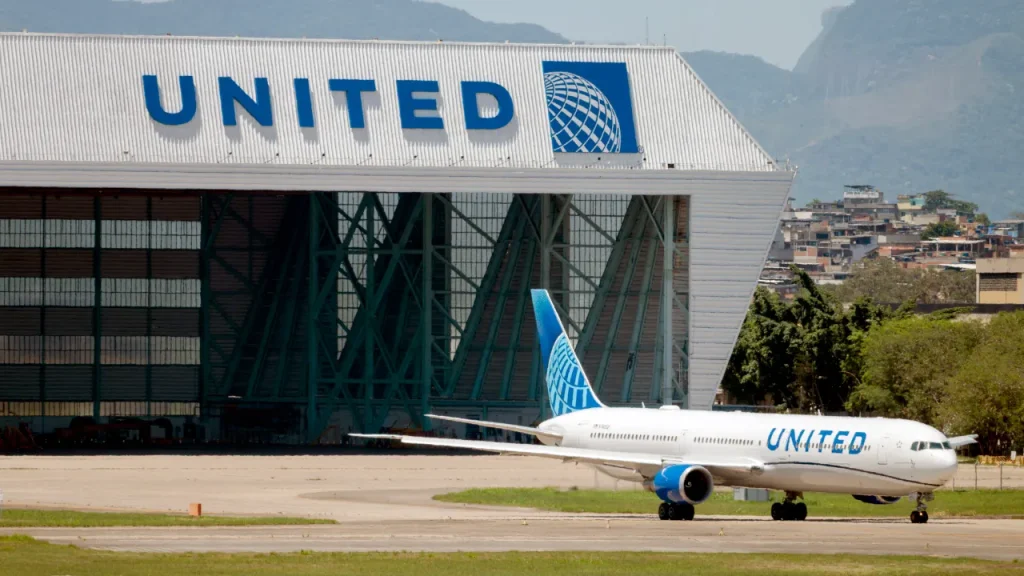 United Airlines cautions that airfares may increase by as much as 20% due to soaring fuel expenses.