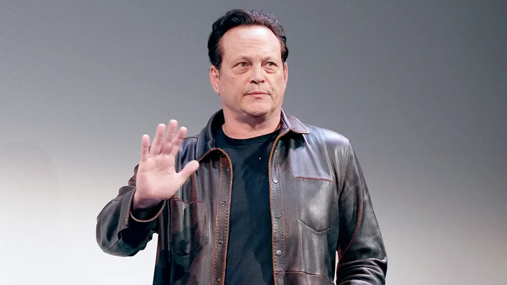 Vince Vaughn claims late-night programs have a specific agenda and are all similar.