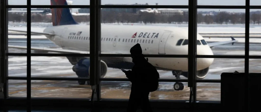 We Inquired with the Largest Airlines in America About Their Treatment of Politicians