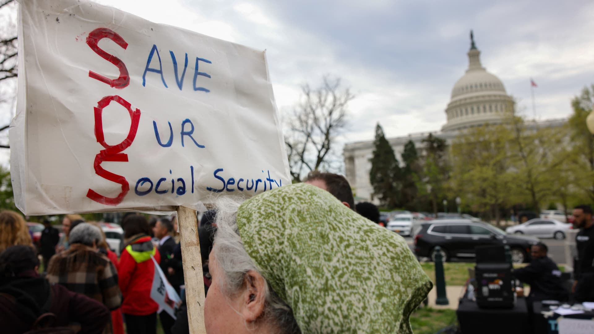 What might occur with Social Security benefits in six years if Congress takes no action? Experts weigh in.