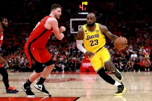2026 NBA Playoffs: Ways to watch Game 4 between the Lakers and Rockets for free