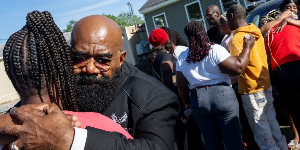 31-year-old man kills 8 children in execution style; 7 were his own kids.