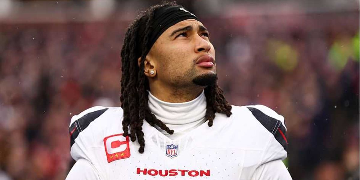 5 professional athletes who courageously kneel for Jesus Christ