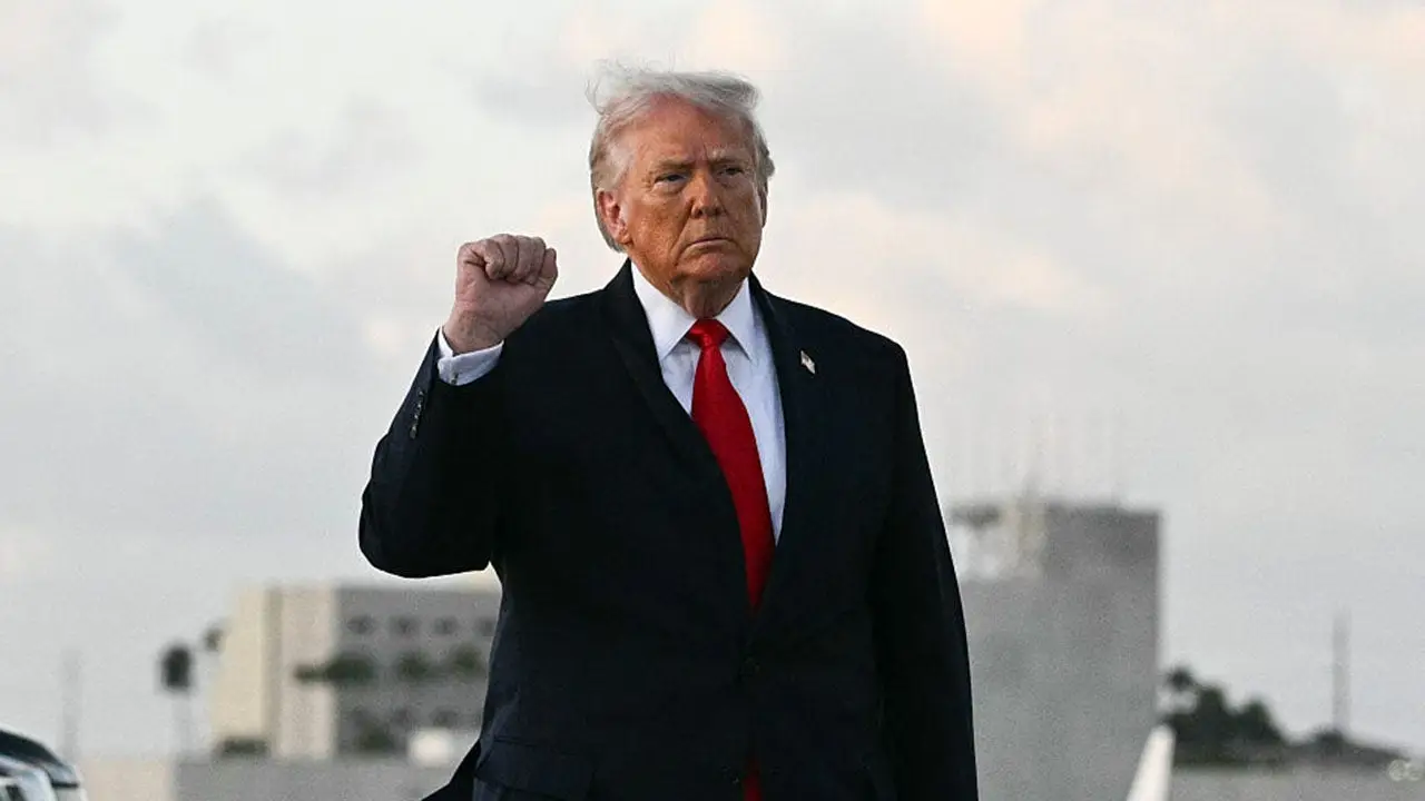 A golden statue of Donald Trump placed at Doral before the PGA Tour returns to the president's golf course