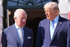 A lip reader shows what President Trump said to King Charles III after the royals reached the White House.