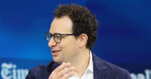 Anthropic Disapproves of Illinois AI Liability Legislation Supported by OpenAI