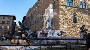 Bachelorette party goes overboard, and a tourist damages an Italian statue attempting to touch its 'private parts'