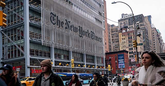 Book Reviewer in New York Resigns Following Use of AI