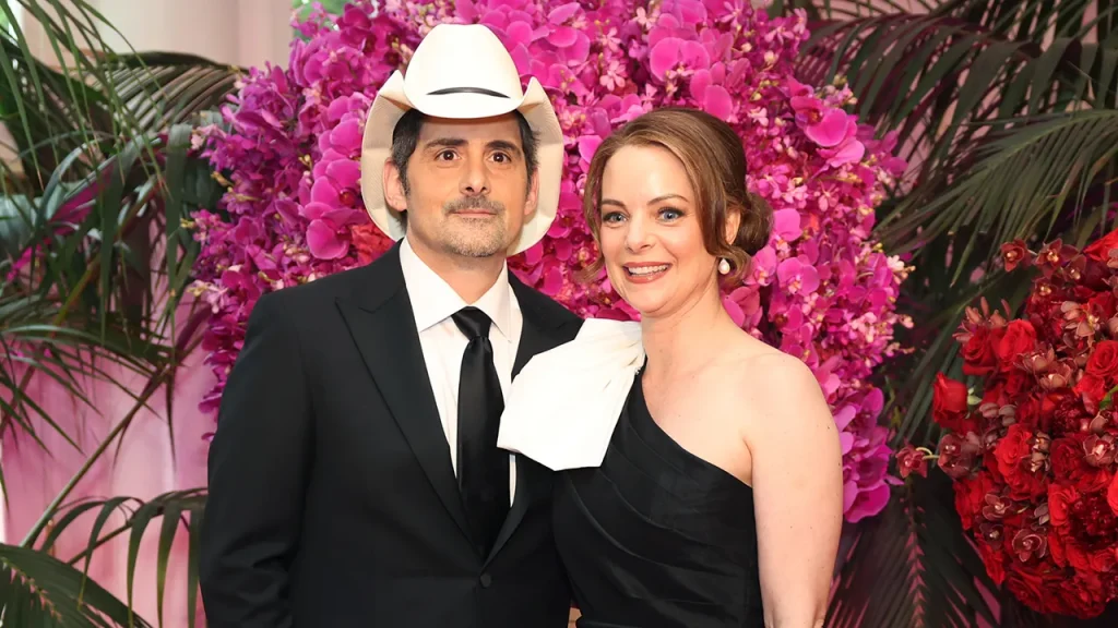 Brad Paisley pursued his wife after noticing her in 'Father of the Bride'
