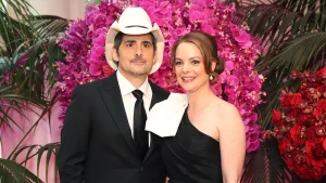 Brad Paisley pursued his wife after noticing her in 'Father of the Bride'