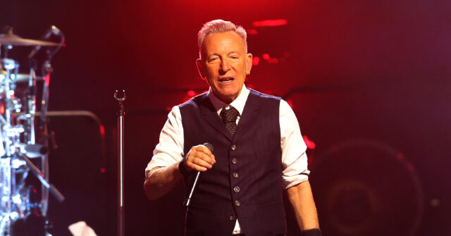 Bruce Springsteen Criticized by Local Paper for Anti-Trump Concert: 'Hypocritical Nonsense. Making Money from Genuine Protest'