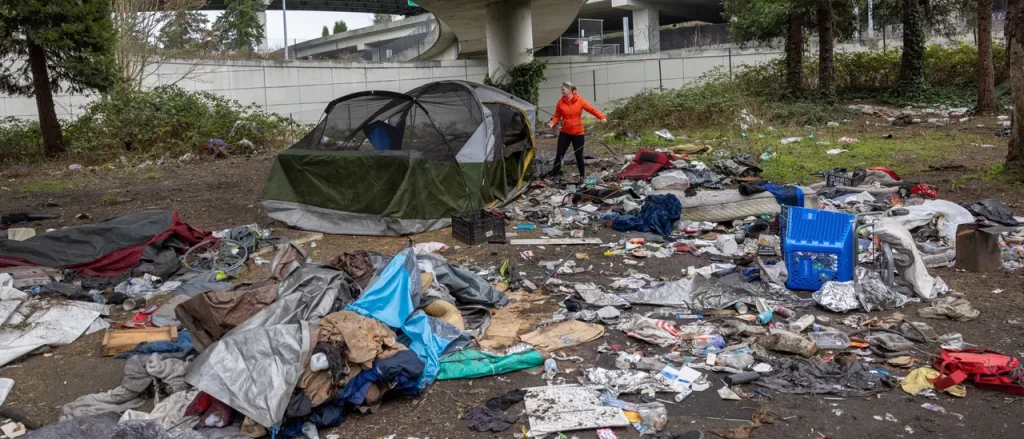 City Removes Trash and Needles in Preparation for Incoming Tourists