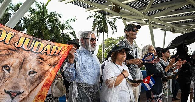 Cuban Americans Hold Large Prayer Gathering in Florida Seeking Divine Help for Their Country