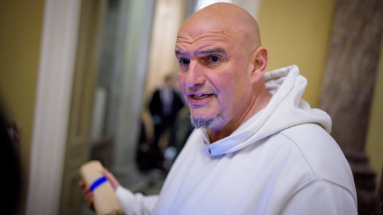 DNC Vice Chair Malcolm Kenyatta refers to Sen. Fetterman as 'a mess' on X.