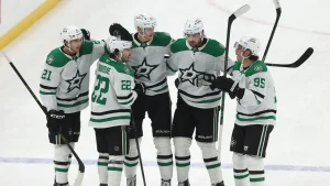 Dallas Stars prohibit fan after group's Nazi salute at NHL home game