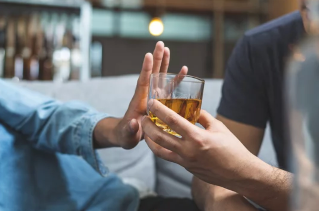 Dear Abby: My friend with a drinking problem ignores my limits