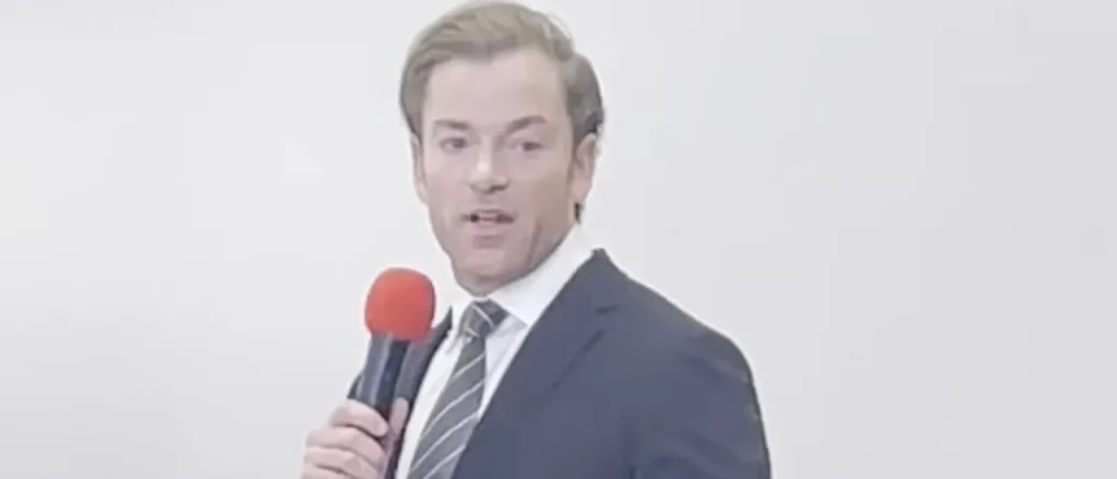 Democratic Senate Candidate Exits Party to Prioritize 'Our Country'