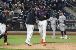 Devin Williams faced boos after his recent poor performance with the Mets