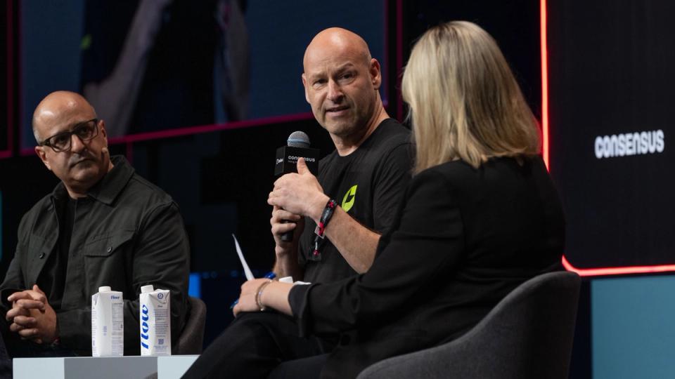 Ethereum co-founder Joseph Lubin cautions about the risks of AI being dominated by a small number of major tech companies.