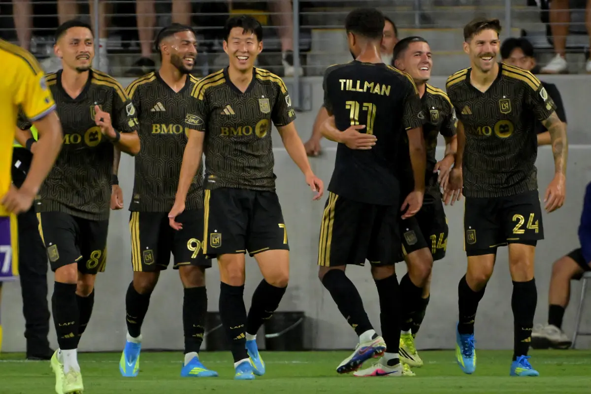Experience all six goals from LAFC’s remarkable 6-0 win at BMO Stadium