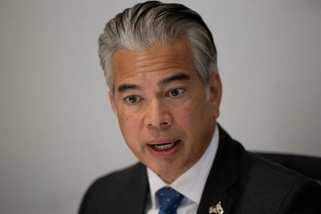 Express gratitude to ICE for detaining the relative of an Iranian general