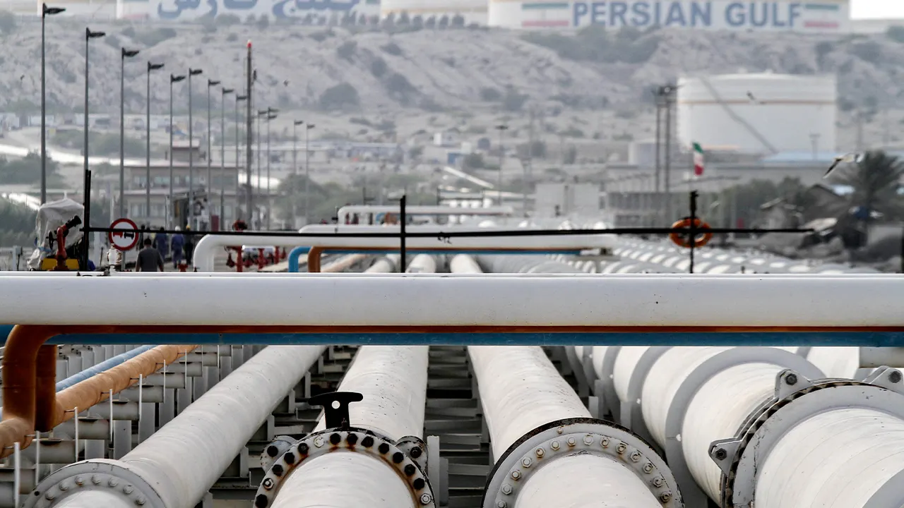 Former Obama advisor warns that Iran could target Gulf oil sites due to the blockade