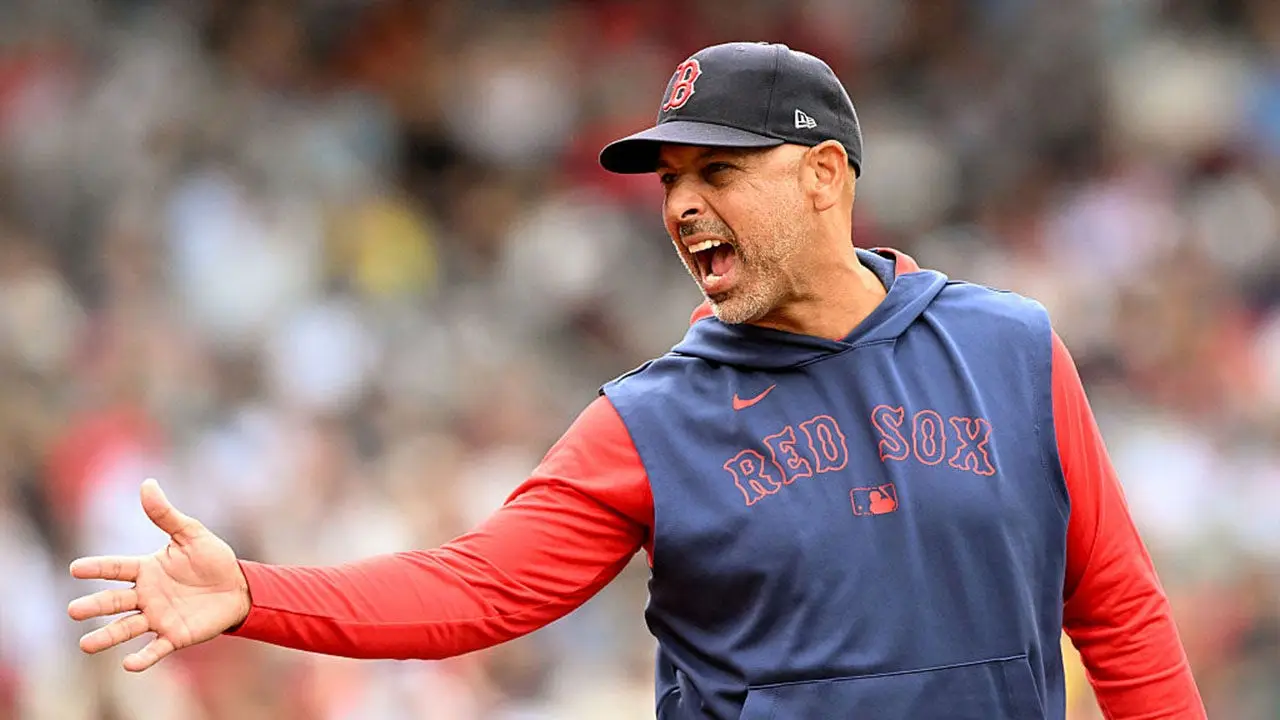 Former Red Sox manager Alex Cora reveals his true self in a group email to the team
