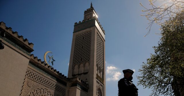 French Intelligence Alerts About Rise in Islamic Terrorism Among Teenagers