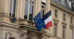 French Mayors Take Down EU Flags From Town Halls, Angering Globalists