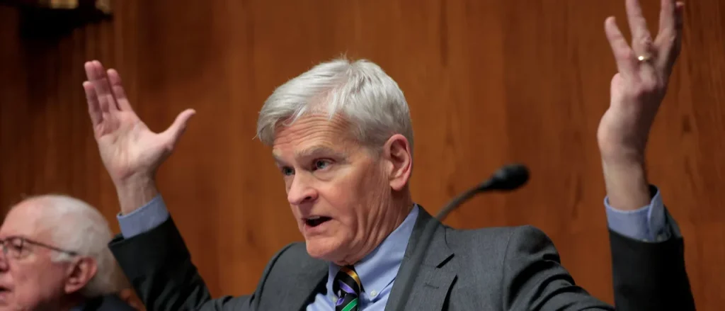 GOP Senator Trying to Impeach Trump Allegedly Broke Down Over Insufficient Funds