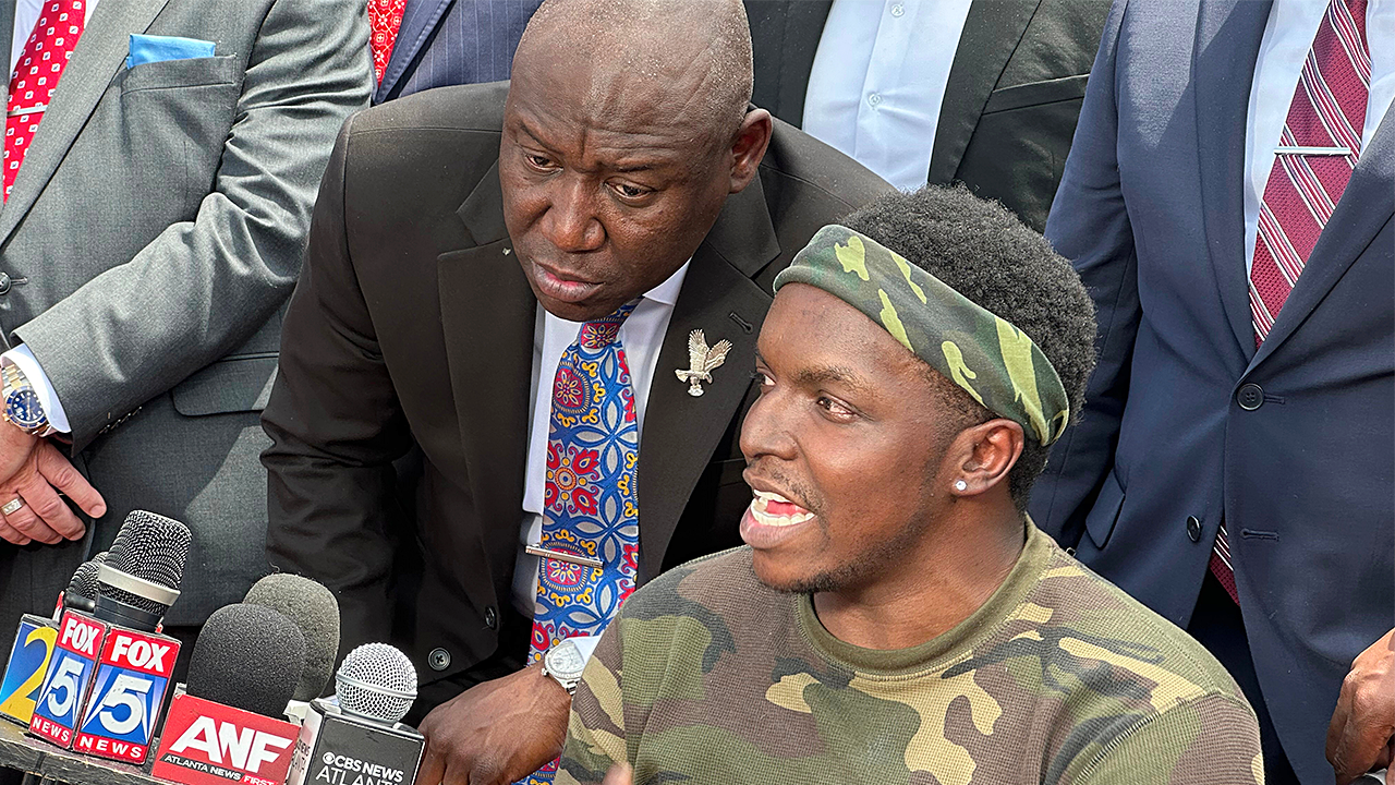 Georgia man claims medical neglect at Fulton County Jail resulted in amputations.