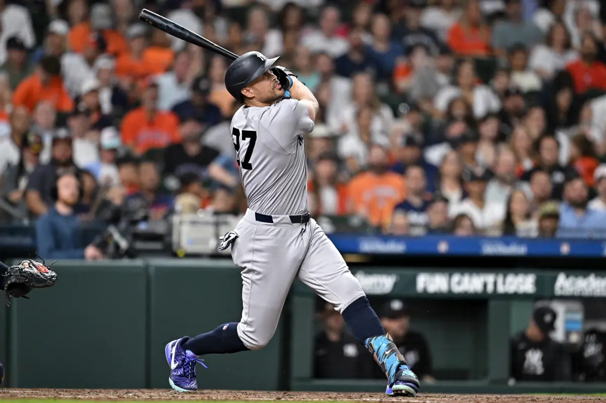 Giancarlo Stanton of the Yankees placed on injured list due to a mild strain