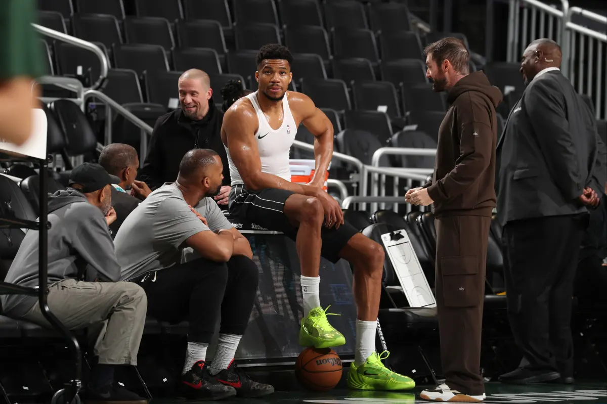 Giannis Antetokounmpo addresses the conflict with the Bucks regarding his availability