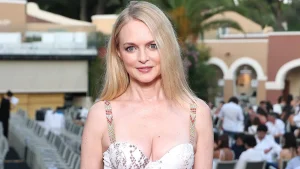 Heather Graham shares that her father, who was 'controlling' and 'religious,' did not support her career in Hollywood.